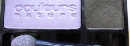 Неоднозначные тени от Yves Rocher: Duo Couleurs Poudre: 21 Pistache et prune, 23 Mave et kaki