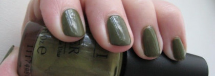 OPI - Uh-Oh Roll Down The Window - очередной любимый хаки-лак