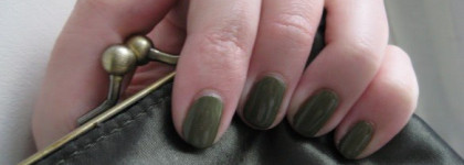 OPI - Uh-Oh Roll Down The Window - очередной любимый хаки-лак