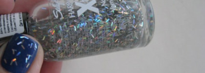 Catrice 410 Pool Party At Night + Sally Hansen 440 In The Spotlight