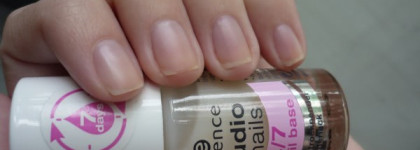 Essence: Studio Nails - 24/7 nail base - замечательная база под лак