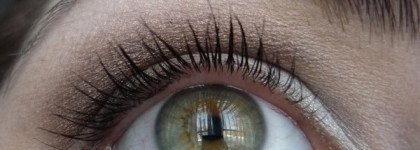 Натуральный объём ресниц с Era Minerals: Thickening Mascara Black