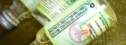 Lemongrass House Milk Bath: Frangipani, Green Tea