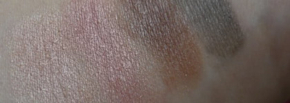 Avon True Color eyeshadow quad # Pink Sands - идеальная палетка для дневного макияжа зелёных глаз