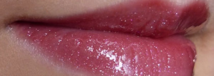 Сияющий блеск в необычной упаковке. Lambre Magic Shine lipgloss #9