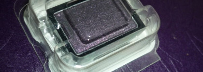 Полуночный фиолетовый. Tony Moly Delight Mono Shadow Glitter # 11 Electric Shock