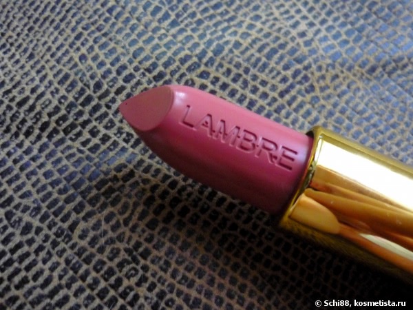 Классическая помада в тёплом лепестково-розовом оттенке. Lambre Exclusive Colour Lipstick # 18