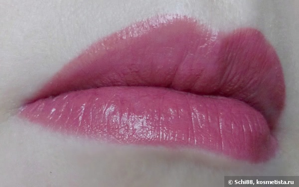 Классическая помада в тёплом лепестково-розовом оттенке. Lambre Exclusive Colour Lipstick # 18
