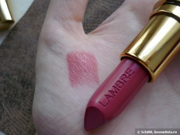 Классическая помада в тёплом лепестково-розовом оттенке. Lambre Exclusive Colour Lipstick # 18
