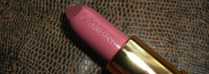Классическая помада в тёплом лепестково-розовом оттенке. Lambre Exclusive Colour Lipstick # 18