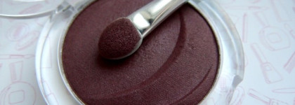 Keep calm and berry on - essence eyeshadow
