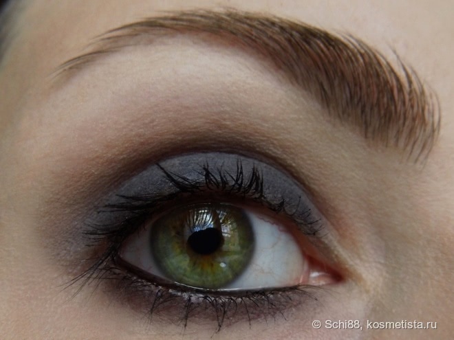 Nouba Tre eyeshadow trio # 1 Vanity, # 2 Desire