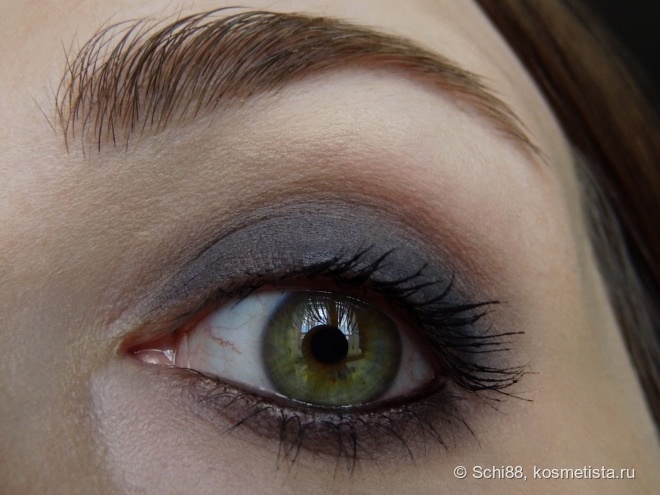 Nouba Tre eyeshadow trio # 1 Vanity, # 2 Desire