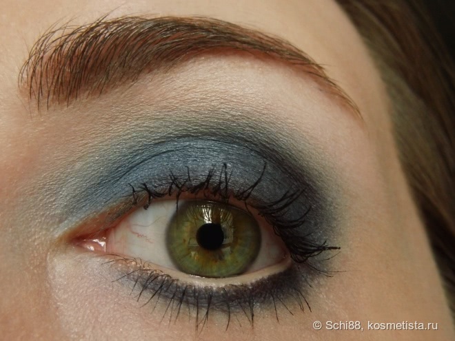 Nouba Tre eyeshadow trio # 1 Vanity, # 2 Desire