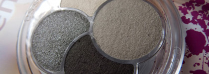 Essence quattro eyeshadow # 07 over the taupe