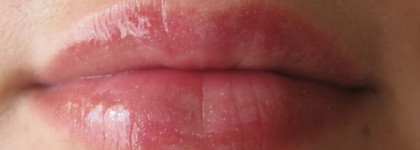 Самый блестящий из блестящих... Блеск для губ Estee Lauder Pure Color Gloss, оттенок PCG 49 Frivolous Pink Sparkle