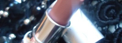 Губы цвета Неги: Помада для губ Rouge Pur #18 (оттенок Brandy) от Yllozure