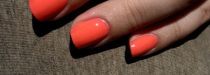 Безумно красивый коралл: лак для ногтей Сatrice#030 Meet Me At Coral Island