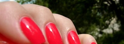 Ягода малина: лак для ногтей Сatrice #360 Raspberry Fields Forever