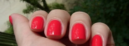 Ягода малина: лак для ногтей Сatrice #360 Raspberry Fields Forever