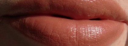 Увлажняющая помада-бальзам для губ - Clinique Chubby Stick Moisturizing Lip Colour Balm #08 Graped-Up