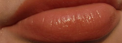 Бальзам для губ ColorBurst Lip Butter в оттенке #001 Pink Truffle от Revlon