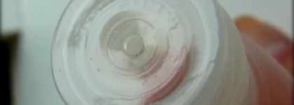 Важный момент. Две жидкости для снятия лака