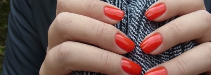 Яркая осень с лаком для ногтей Collistar Perfect Nails Enamel # 71 Melograno Lacca