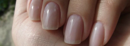 Опять он, молочный нюд. Лак для ногтей Essie nail lacquer #13 Mademoiselle