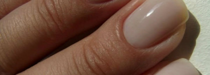 Опять он, молочный нюд. Лак для ногтей Essie nail lacquer #13 Mademoiselle