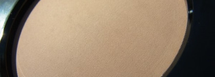 Chanel Les Beiges Healthy Glow Sheer Powder SPF 15 / PA++  в оттенке № 20. Пан или пропал?