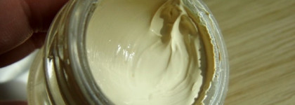 Бесполезные средства для борьбы с несовершенствами: Payot Pate Grise и Face Fine Ascazenum inside