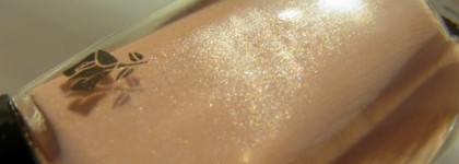 Лак для ногтей Lancome Vernis in Love 220М Jolis Matins. Сама скромность