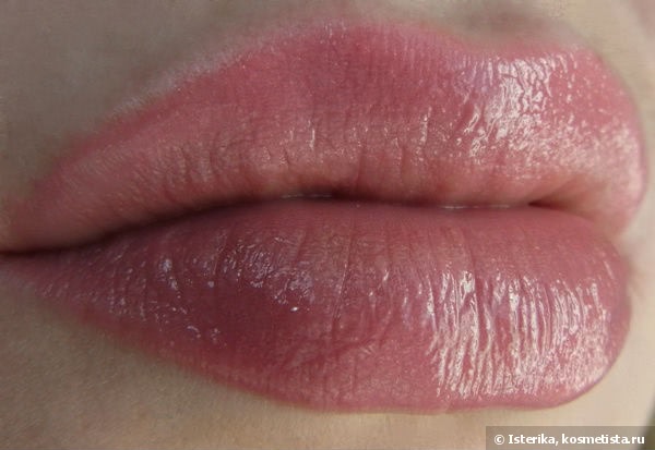 Очень весенняя помада Clarins Joli Rouge Long-Wearing Moisturizing Lipstick #722 Lilac Pink