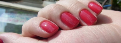 Малиновый соблазн: Estee Lauder Pure Color #17 Fuchsia Flame