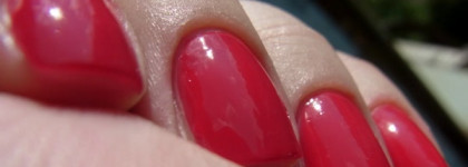 Малиновый соблазн: Estee Lauder Pure Color #17 Fuchsia Flame