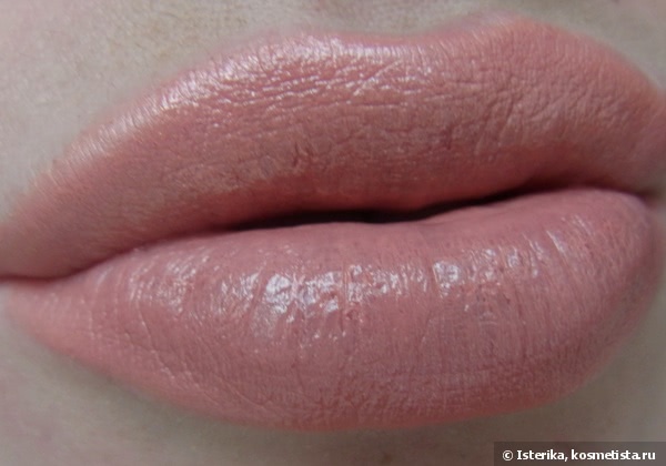 Помада на выброс: Givenchy Le Rouge Lipstick #102 Beige Plume