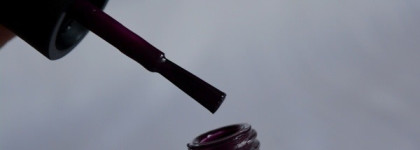 Лучший из представителей околочерных OPI Nail Lacquer Honk if you love OPI NL T28