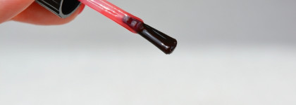 Коралловое стекло: YSL La Laque Couture №145 Night Bird