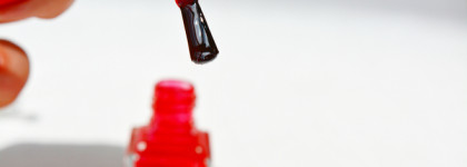 Коралловое стекло: YSL La Laque Couture №145 Night Bird