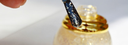 Снежные хлопья Diorific Glittery Top Coat # 001 Golden Snow от Christian Dior