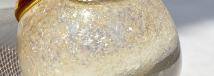 Снежные хлопья Diorific Glittery Top Coat # 001 Golden Snow от Christian Dior