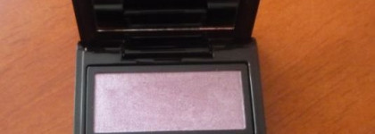 Тени с эффектом сияния Luminizing Satin Eye Color Ombre Doux Eclat  от Shiseido