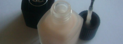 Chanel Base Lissante Nail Polish Base Coat – Разглаживающая основа для ногтей