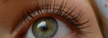 Тушь для ресниц: Clarins, MaxFactor, Givenchy, Loreal, Clinique. Карандаш для глаз: Clarins