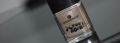 Лак для ногтей "essence you rock"  цвет "01 Cut off the beige"