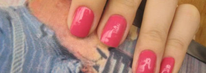 Sally Hansen Hard as Nails Xtreme Wear "Fuchsia power"