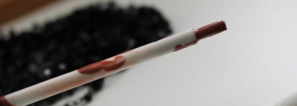 Lingonberry Lip Lacquer - помада «Жидкий глянец» от Lumene (оттенок 03)