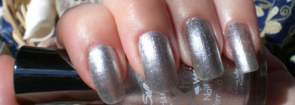 Звездный Sally Hansen