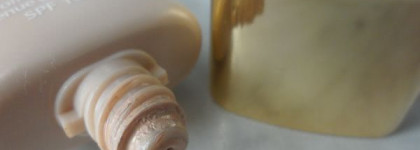 Тональная крем-пудра Estee Lauder Double Wear Light Stay-in-Place Makeup